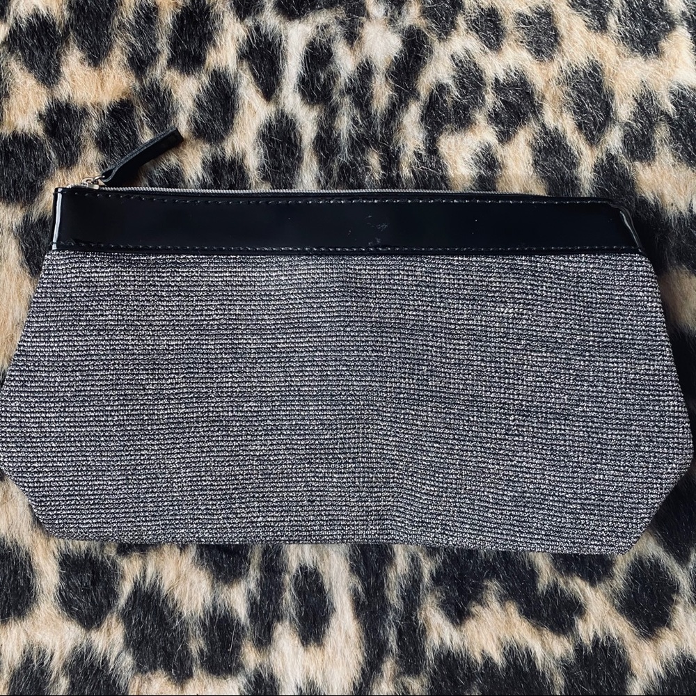 Lancôme metallic make up bag - Picture 3 of 6